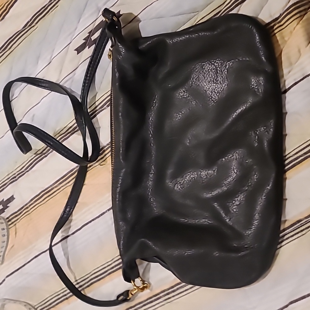 Beggar's pouch crossbody leather bag